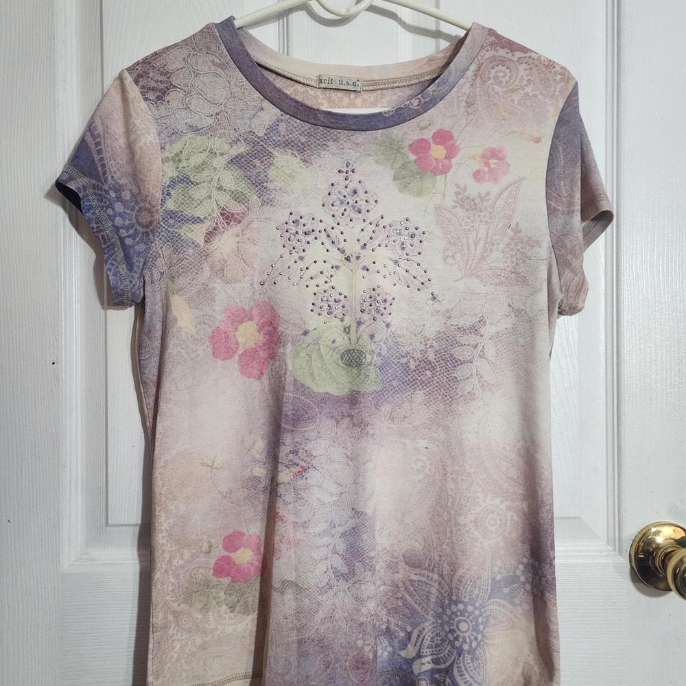 Vintage Lavander Bedazzled Floral Graphic Tshirt